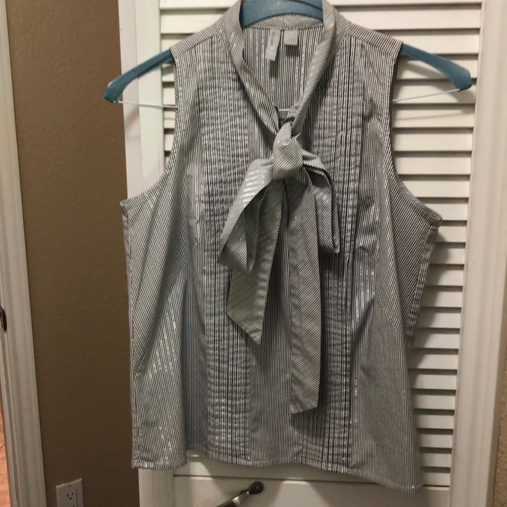 Ladies sleeveless summer top